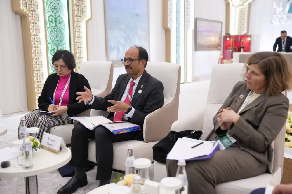 Министр водных ресурсов и ирригации Казахстана обсудил с представителем ООН меры по борьбе с паводками и засухами Астане