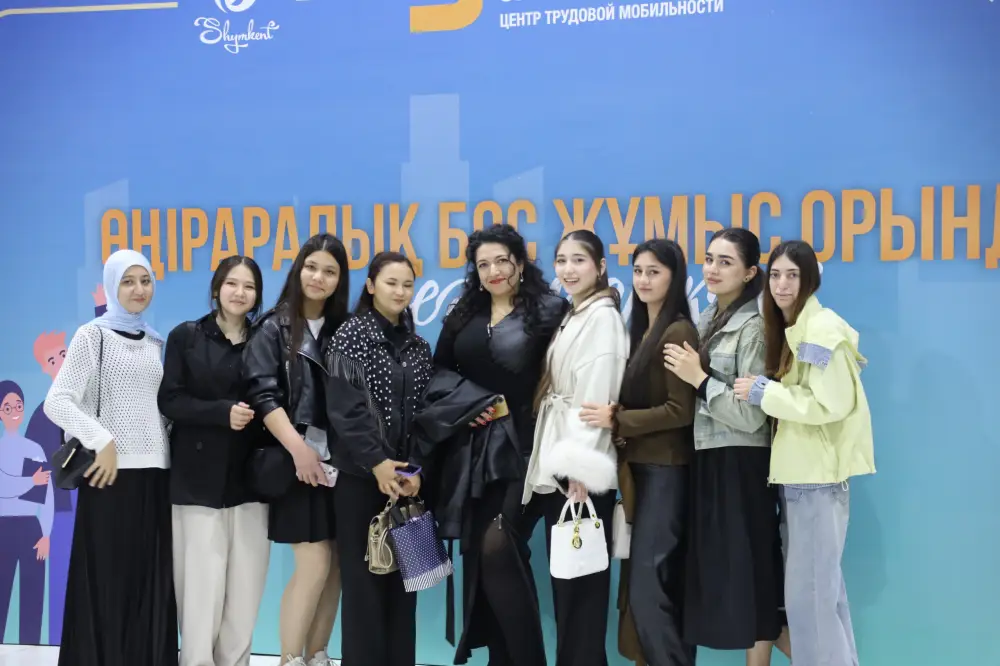 МЕЖРЕГИОНАЛЬНАЯ ЯРМАРКА ВАКАНСИЙ ПРОШЛА В ШЫМКЕНТЕ (4)