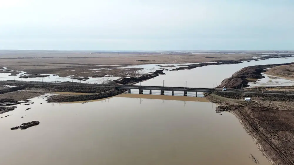 Угроза паводков в Атбасарском районе миновала (3)