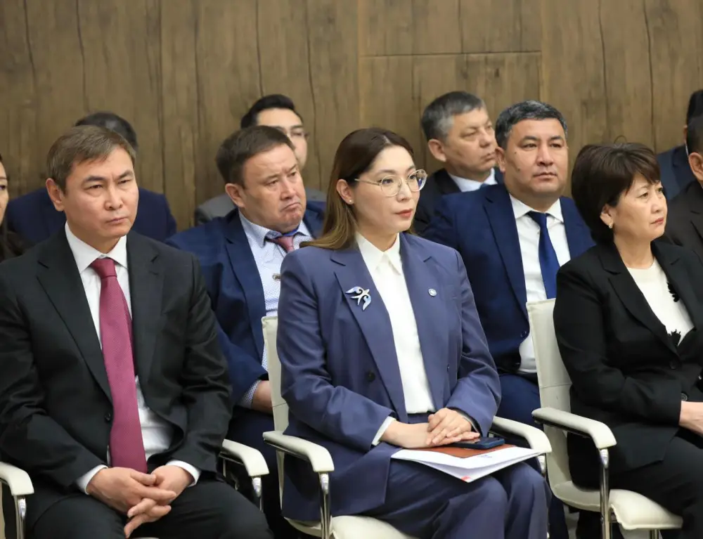 Председатель Агентства по делам государственной службы Дархан Жазықбай с рабочим визитом посетил Актюбинскую область (5)