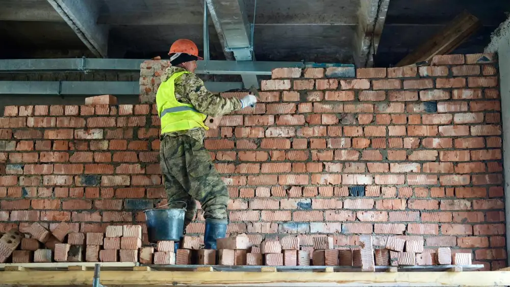 В этом году завершится реконструкция железнодорожного вокзала в поселке Зубовск (3)