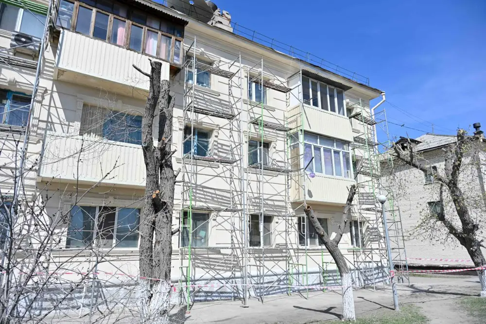 В этом году в Семее фасады около 30 жилых домов будут обновлены в едином стиле (2)