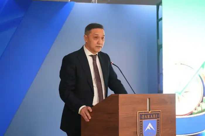 На форуме по финансовой грамотности в КазНУ имени аль-Фараби обсуждают инвестиции и банковские сервисы Астане