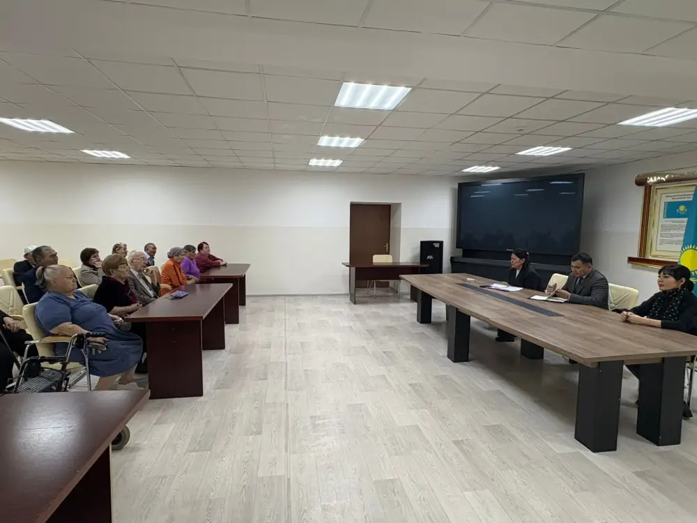 Мониторинг соблюдения прав пожилых людей и инвалидов в Центре социального обслуживания "Шарапат" в Астане Астане