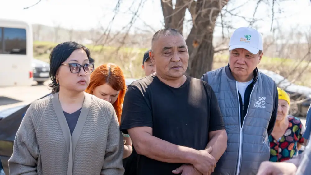 В ВКО прошла масштабная экологическая акция «Таза Қазақстан» (10)