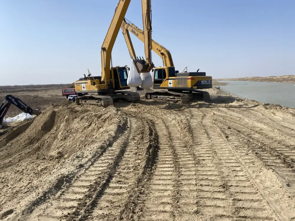 В паводкоопасных регионах страны продолжаются превентивные работы (6)