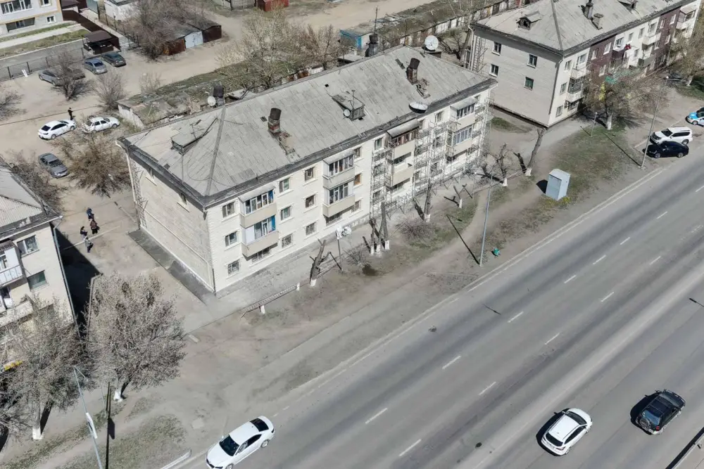 В этом году в Семее фасады около 30 жилых домов будут обновлены в едином стиле (6)