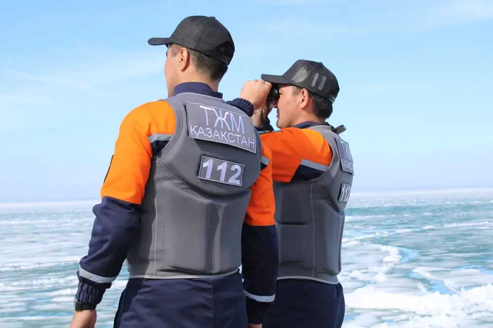 Опасные условия на озере Балхаш: МЧС усиливает патрулирование из-за нестабильного льда Астане