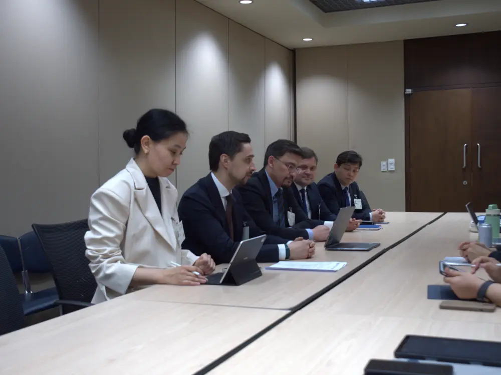 Казахстан представил стратегию «Интеллектуального правительства» на сессии ЭСКАТО ООН (4)