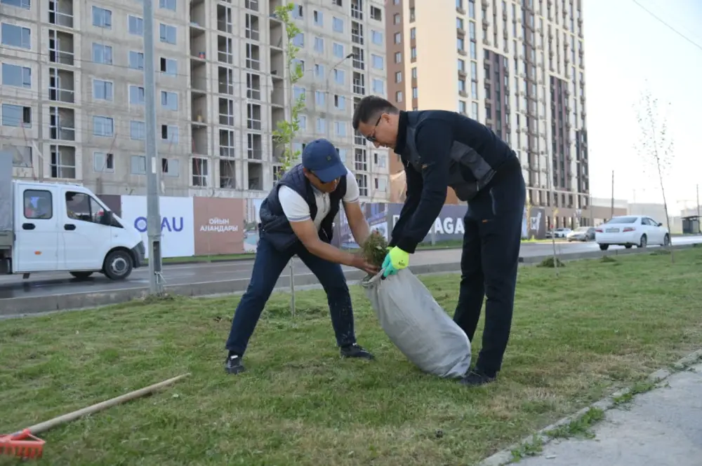 ШЫМКЕНТ: АБАЙ АУДАНЫНДА «ТАЗА ҚАЗАҚСТАН» АКЦИЯСЫ ӨТТІ (3)
