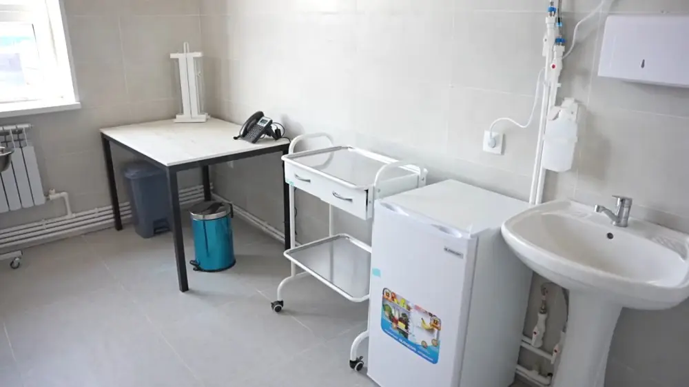 В Актюбинской области введен в эксплуатацию новый медпункт, построенный за счет возвращенных активов (4)