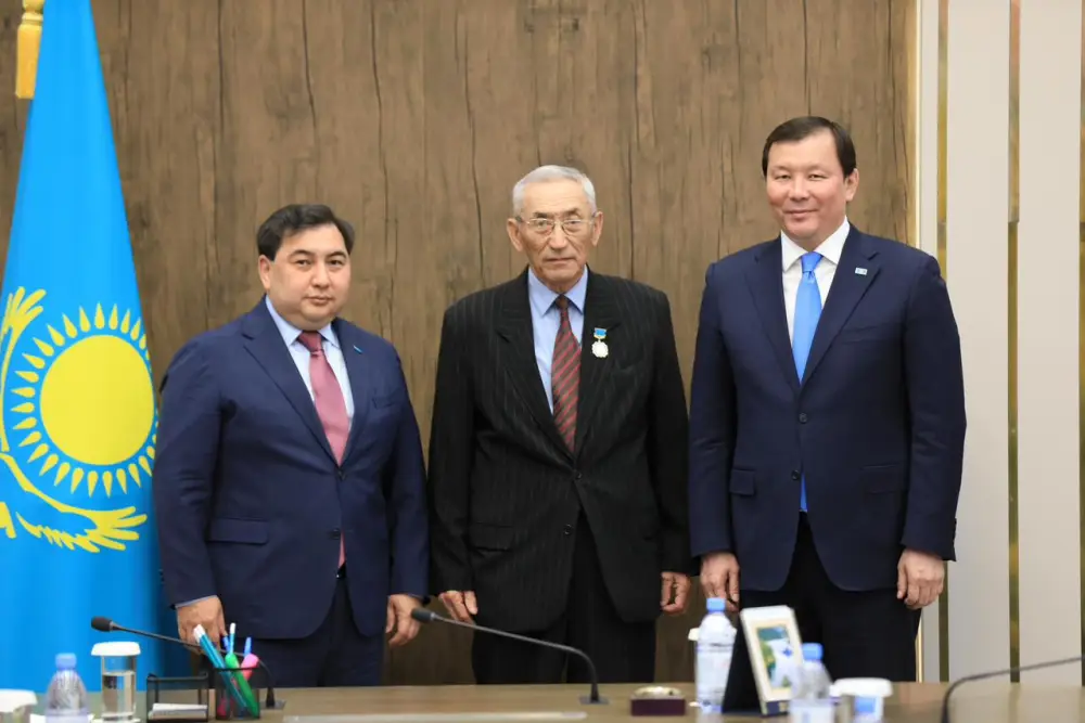 Председатель Агентства по делам государственной службы Дархан Жазықбай с рабочим визитом посетил Актюбинскую область (4)