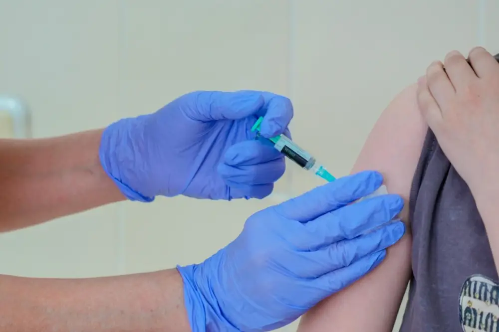 "Прививка защищает не только своих, но и других детей" - астанчанка о пользе вакцинации (3)