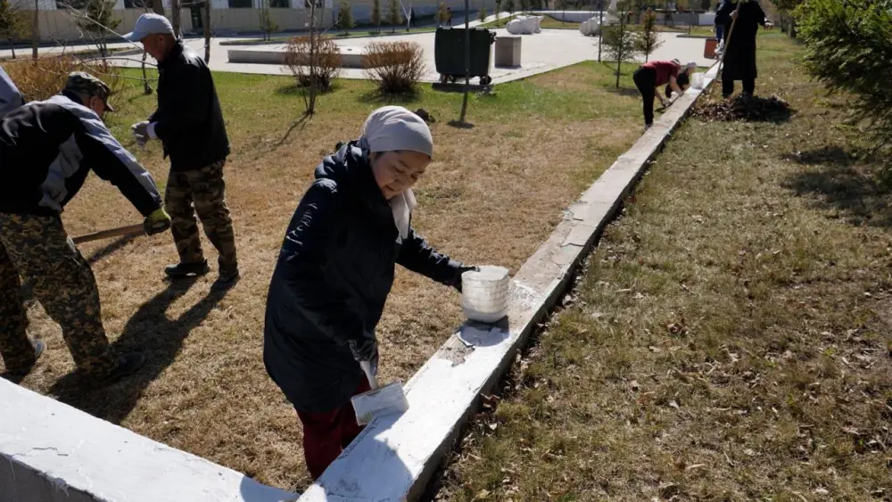 «Таза Қазақстан»: 5000 строителей столицы продолжают участие в общенациональной инициативе (9)