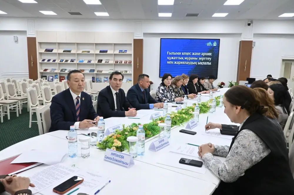 Ко Дню науки в столице прошло заседание Научного совета (2)