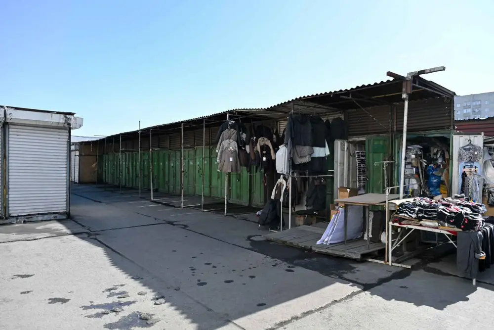 Аким области: «Объекты торговли, обслуживающие население, должны соответствовать современным требованиям» (10)