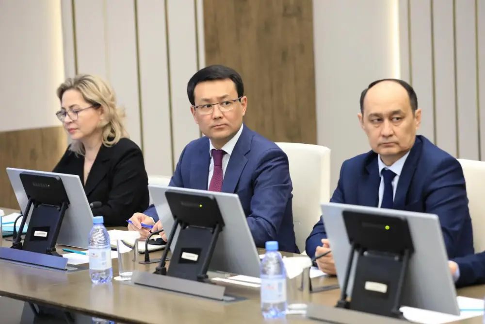 Председатель Агентства по делам государственной службы Дархан Жазықбай с рабочим визитом посетил Актюбинскую область (2)