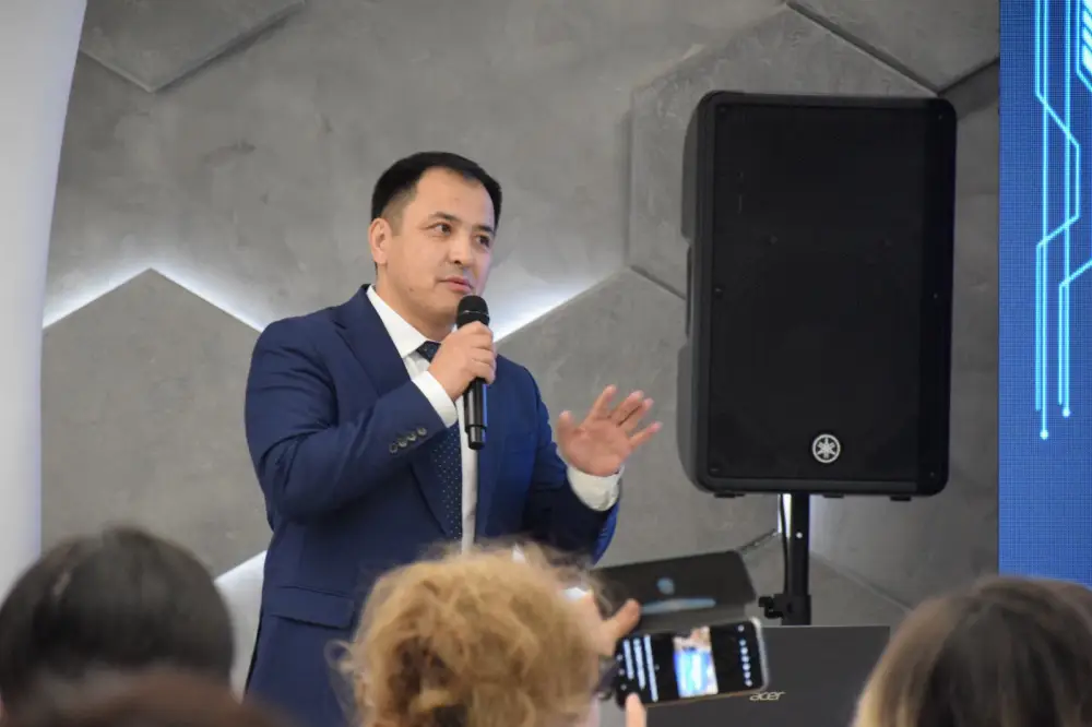 Международный семинар для библиотекарей в Алматы приуроченный к Национальному дню книги и Дню библиотекарей Астане