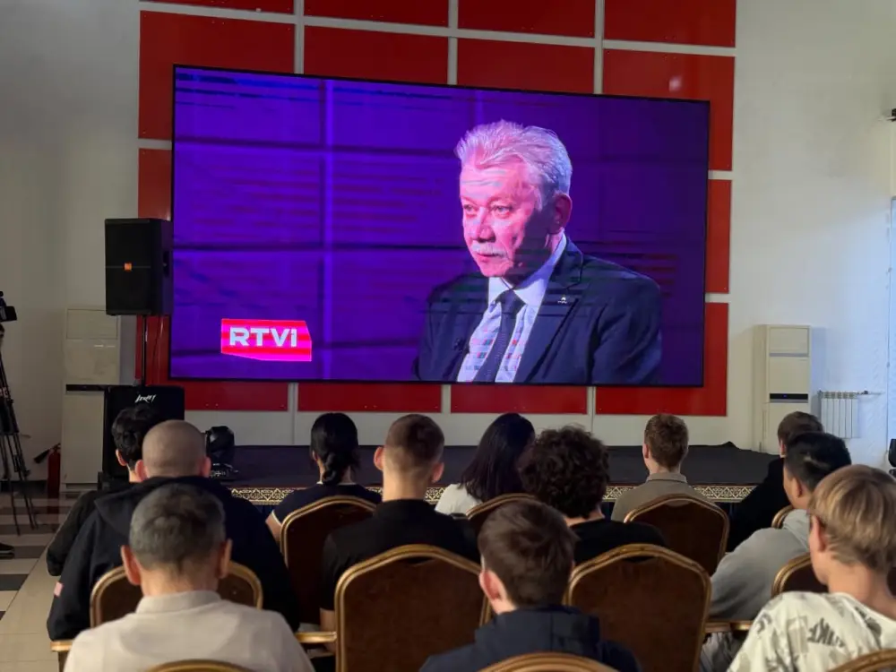 Вечер документального кино «Eco Cinema Night» в рамках экологической акции «Таза Қазақстан» (3)