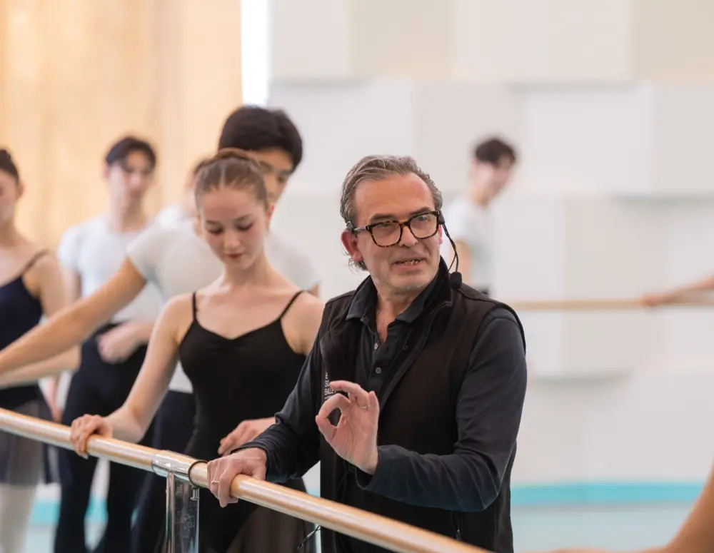 Мастера датского балета провели вдохновляющие мастер-классы в Академии хореографии Астане