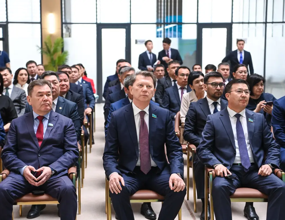 Активным гражданам вручены награды (4)