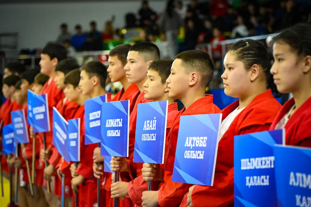 Сильнейших юных самбистов страны определяют в Актобе: турнир открывает дорогу на международную арену (10)