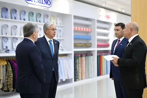 ????Президенты Казахстана и Узбекистана посетили предприятие хлопково-текстильного кластера MERGANTEKS (6)