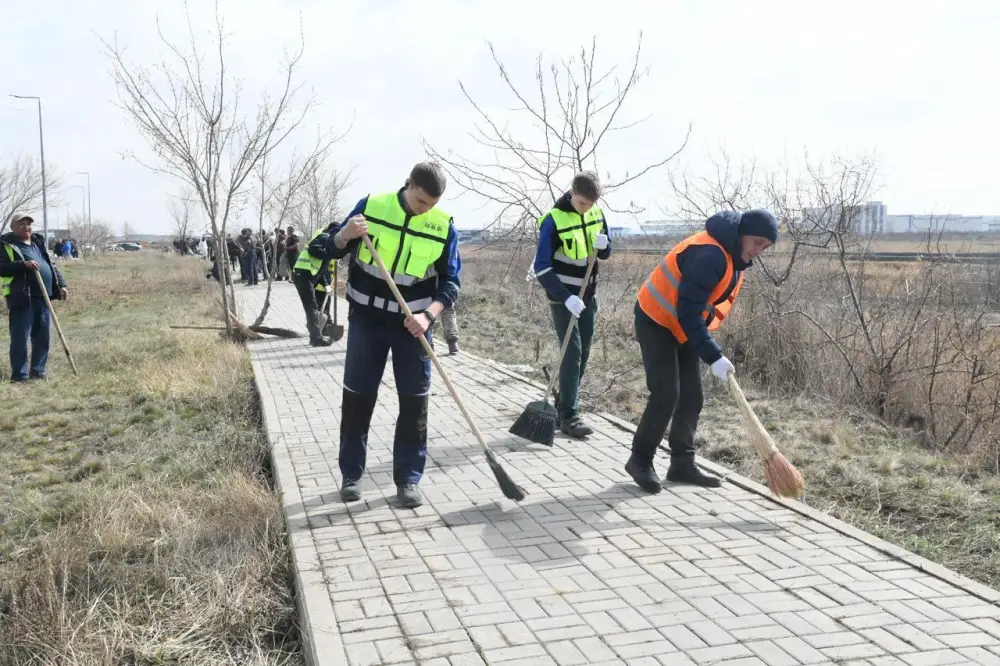 Крупные предприятия Индустриального парка №1 присоединились к акции «Таза Қазақстан» (7)