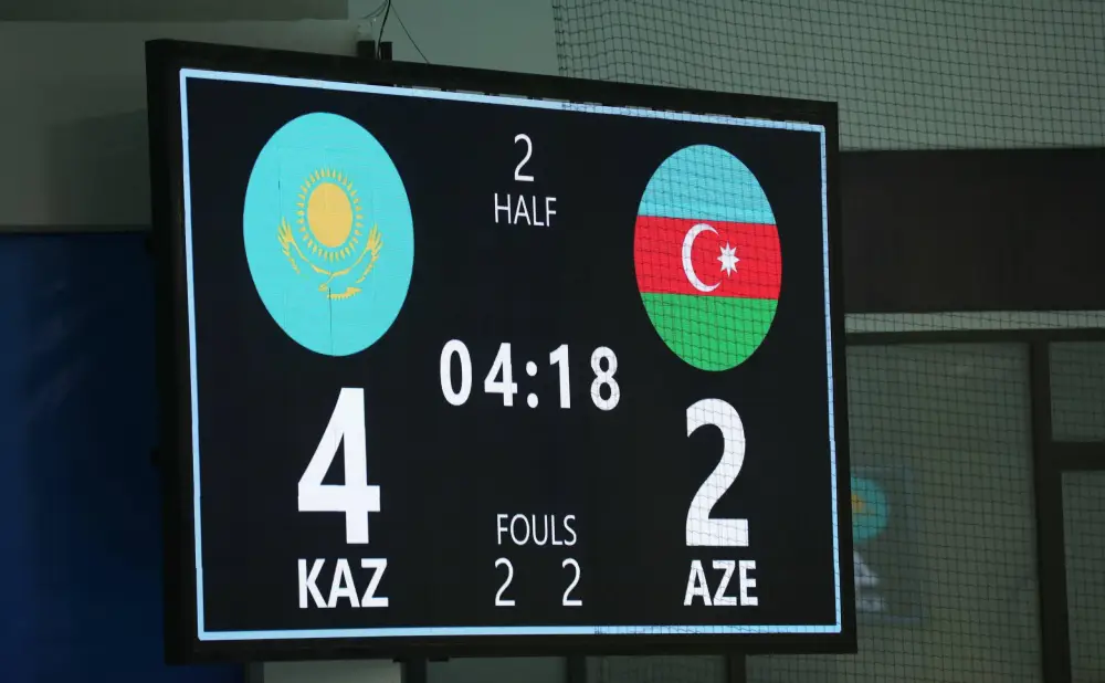 Сборная Казахстана по футзалу уверенно одержала две победы над Азербайджаном в Актау (5)