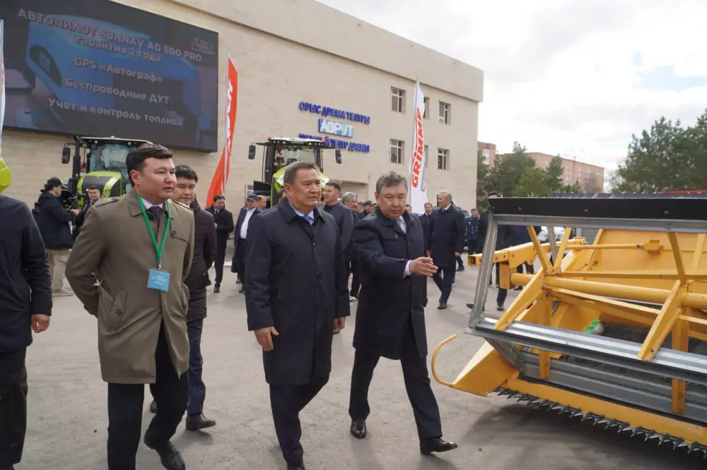 Готовность к посевной обсудили в Акмолинской области (8)