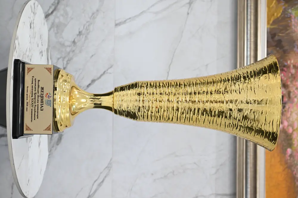 Бейбит Исабаев принял десятикратных чемпионов страны – волейболисток команды «Жетісу» (7)