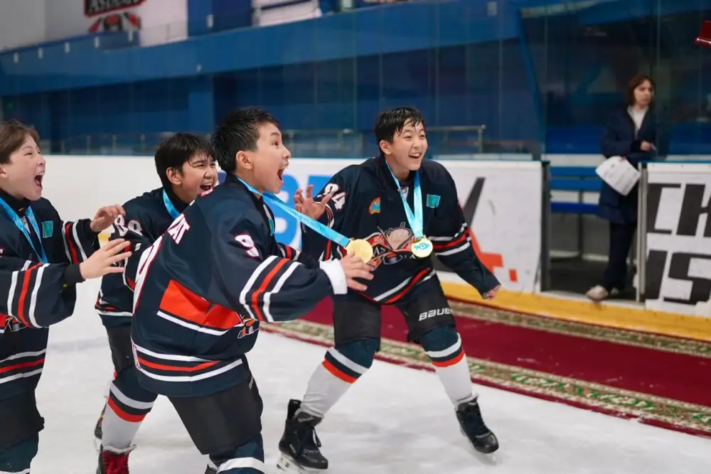 Победа юных хоккеистов Астаны в чемпионате Казахстана по хоккею 2026 Астане