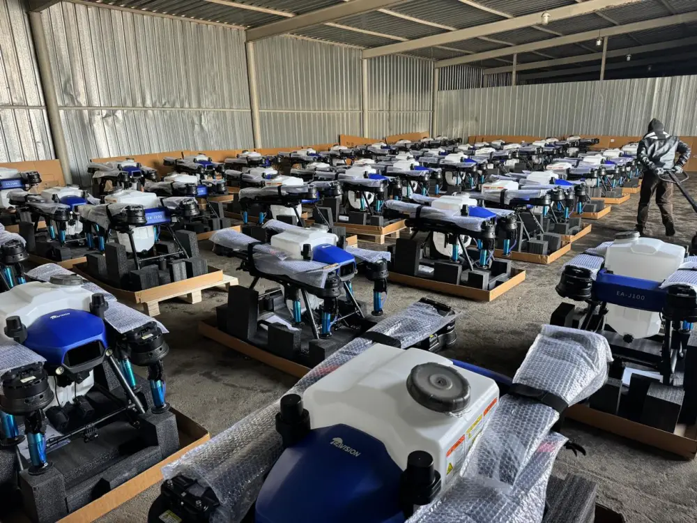 Беспилотники готовы к борьбе с саранчовыми: более 100 дронов будут задействованы Астане