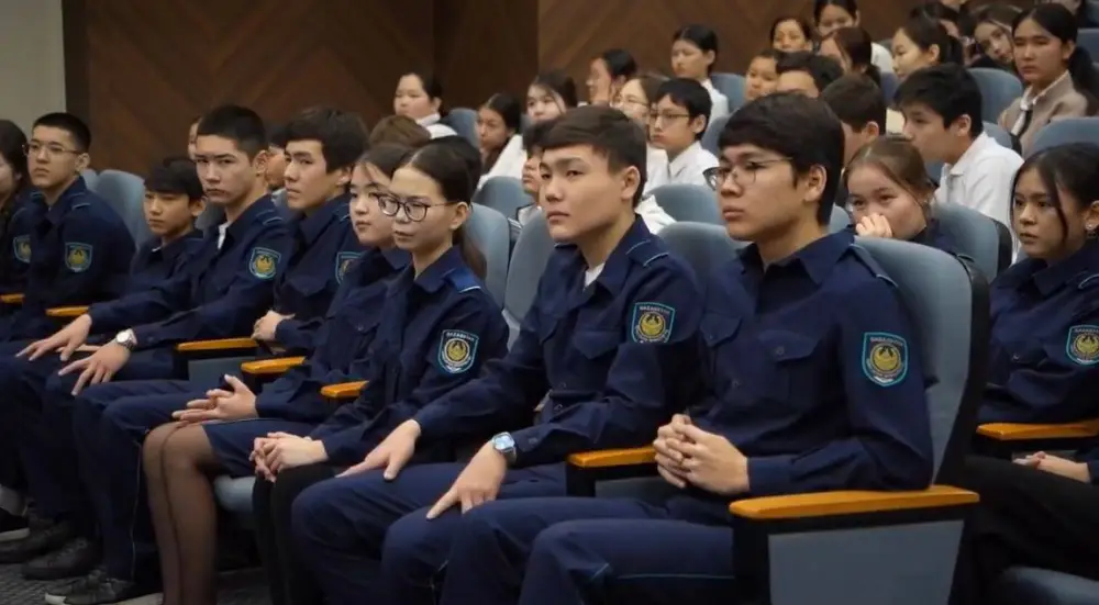 Урок по предотвращению экстремизма в Алматы Астане