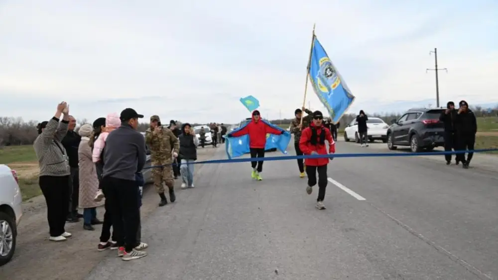 Спортивное достижение сержанта из Караганды как символ мужества и преданности среди военнослужащих Казахстана Астане