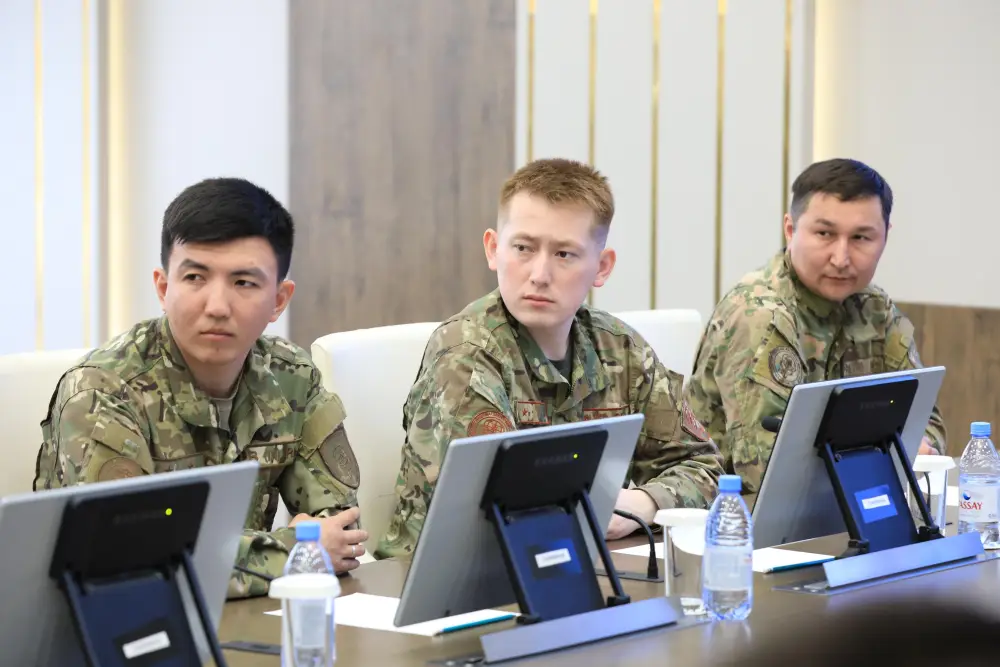 В Актобе оценили героизм спасателей (2)