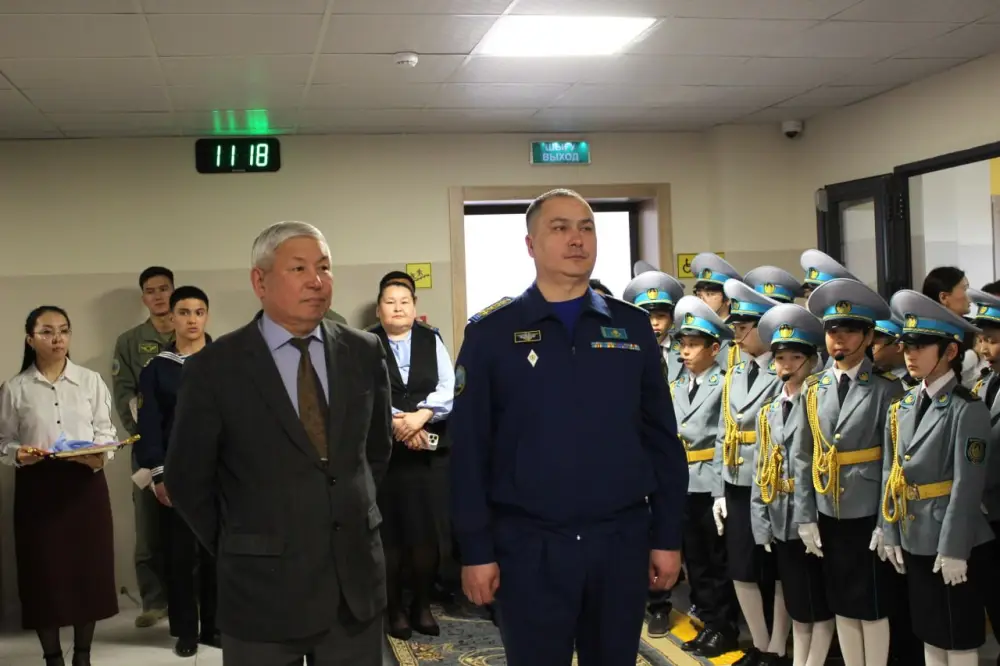 День космонавтики: в Актобе расширяют подготовку молодежи по авиационному и научному профилю (2)