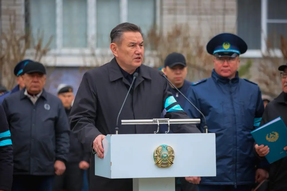 В областном центре Восточного Казахстана простились с Курматом Рахимовым (2)