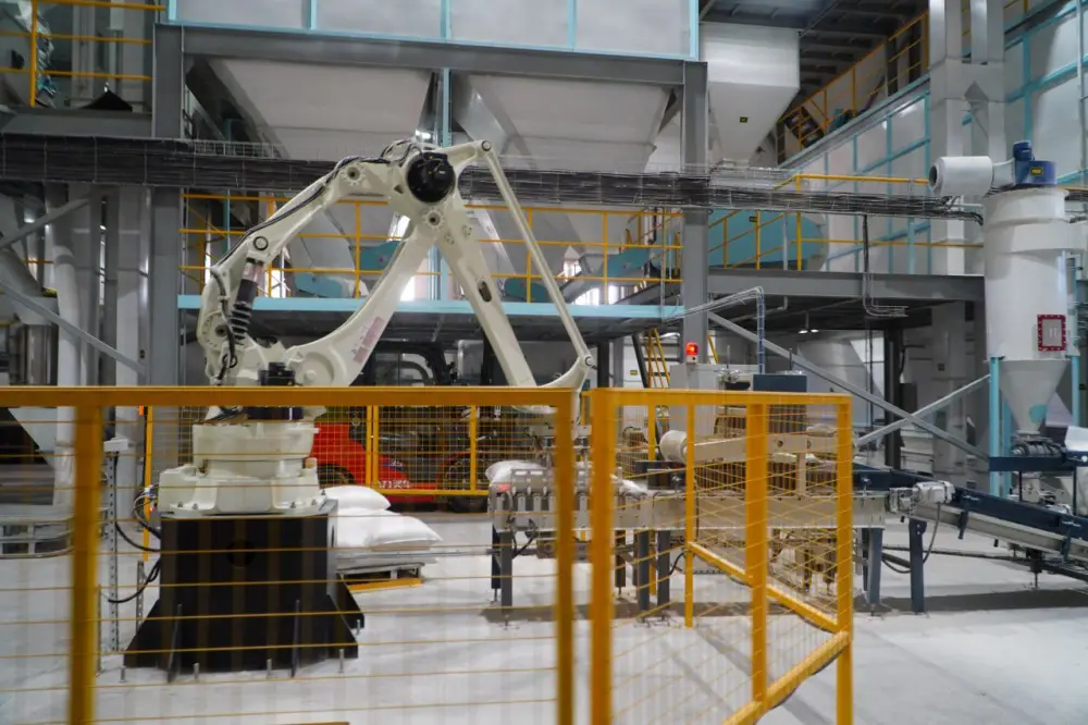 Новое производство комбикорма запустили в Акмолинской области (2)