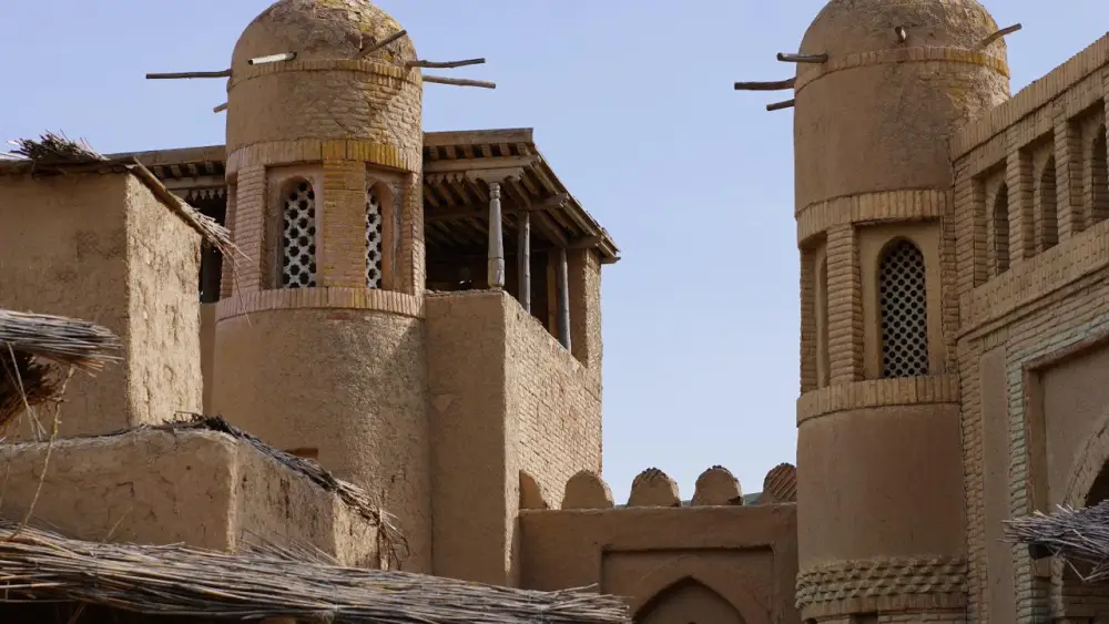 Канат Есболатов проверил объекты городской инфраструктуры в Алматы Астане