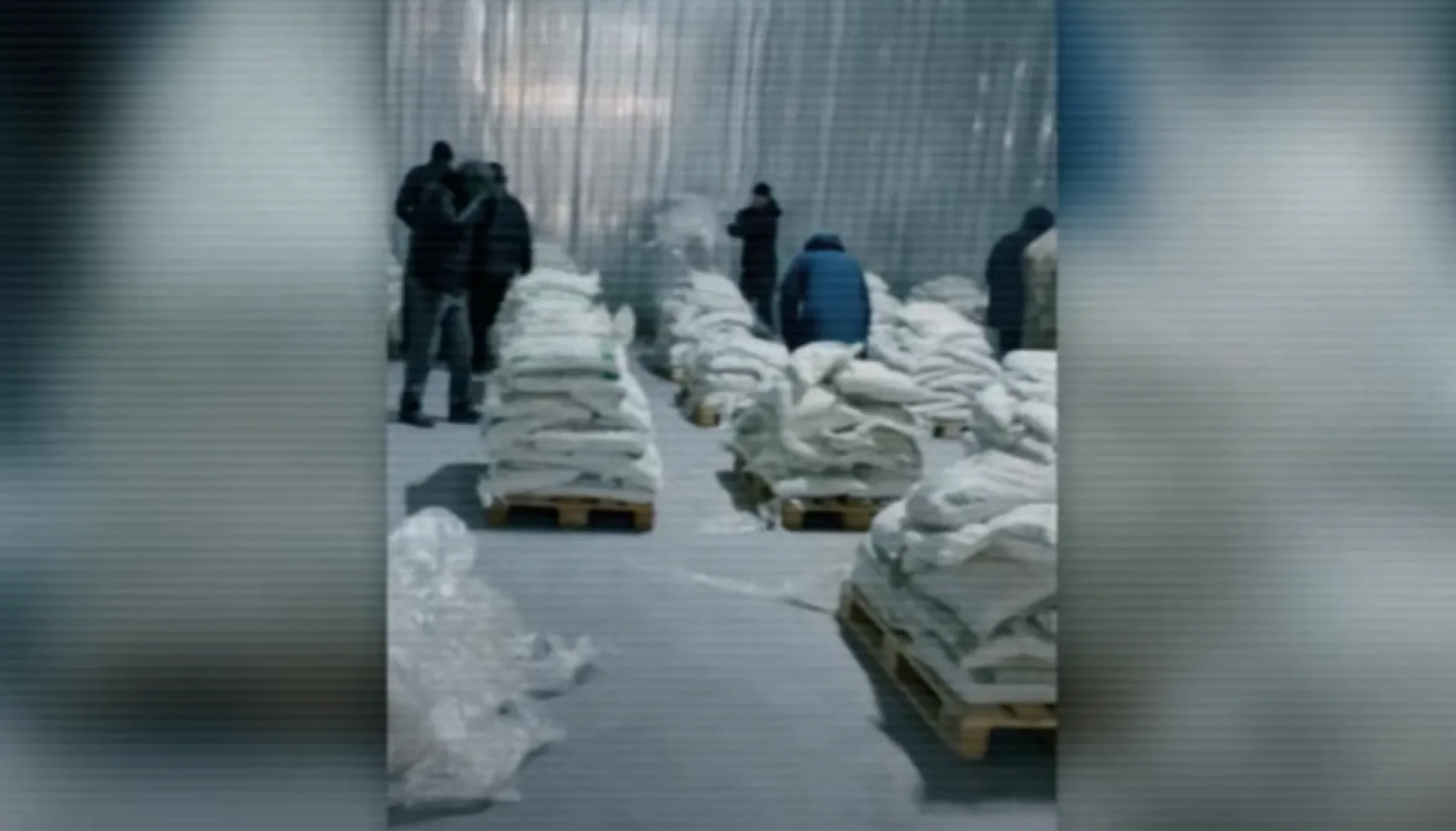 Палеты с мешками кокаина