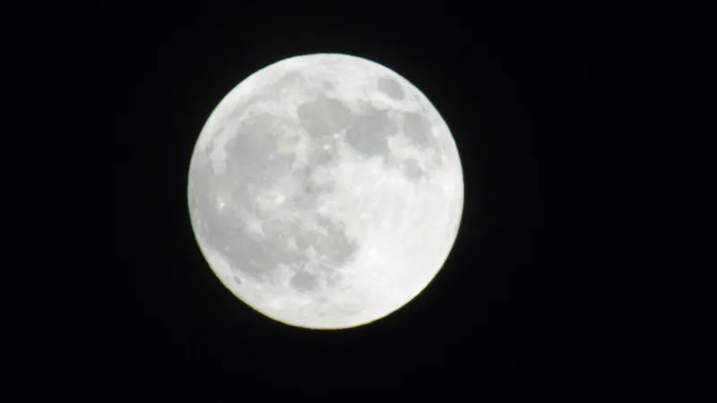 Казахстанцы станут свидетелями редкого астрономического явления: два полнолуния в мае Астане