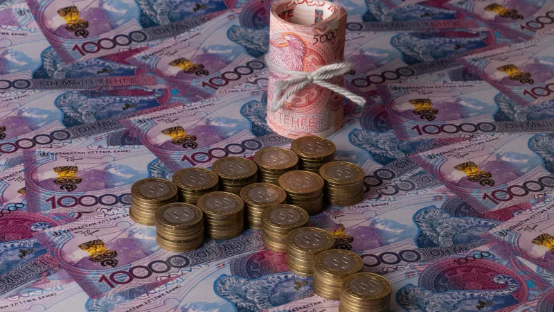 Казахстан: обсуждение повышения МЗП до 150 тыс. тенге продлится до конца года Астане