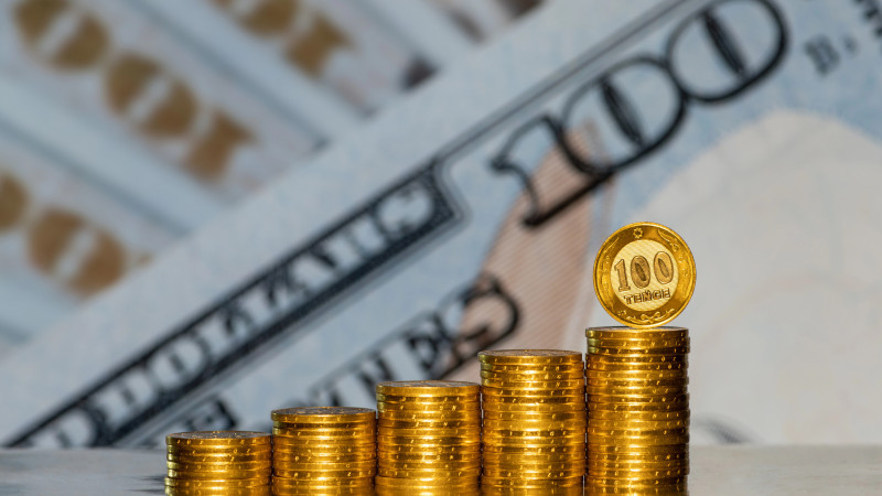 Нацбанк: доллар в Казахстане — не наша забота Астане