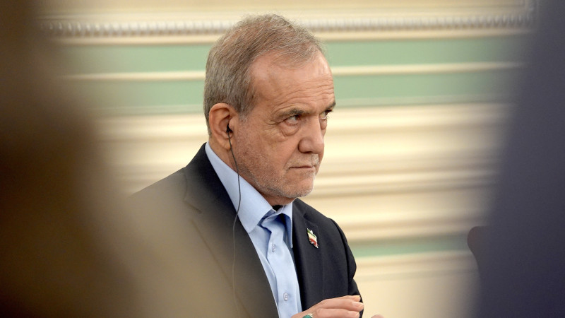 Иранские Пальцы на Спусковом Крючке: Переговоры Под Угрозой — Президент Ирана в Соцсети X Астане