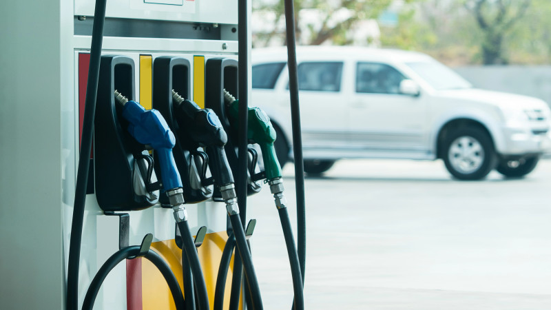 Трамп угрожает Ирану: нефть взлетает, трейдеры в панике Астане