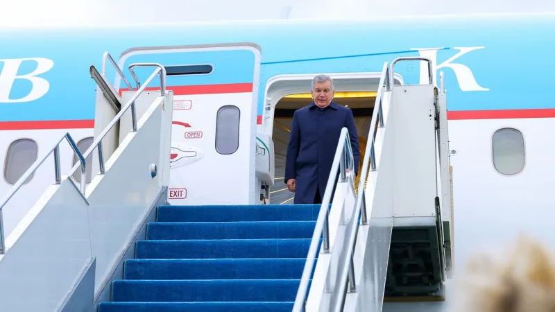 Президент Узбекистана Шавкат Мирзиёев прибыл в Астану на Региональный экологический саммит Астане