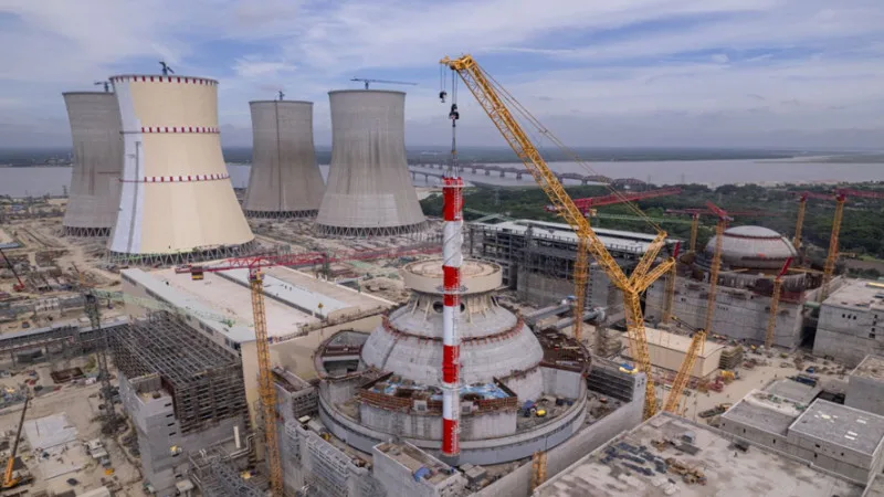 Россия предоставит Казахстану кредит для строительства атомной электростанции, что позволит стране развивать свою энергетическую инфраструктуру и снизить зависимость от традиционных источников энергии. Астане