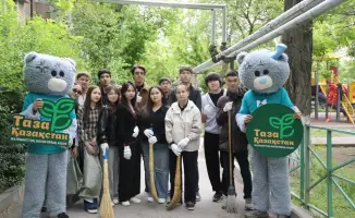 В Шымкенте более 55 тысяч человек приняли участие в акции «Таза аула» по уборке города