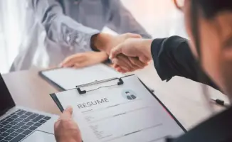 Казахстанцы находят работу в Корее легально